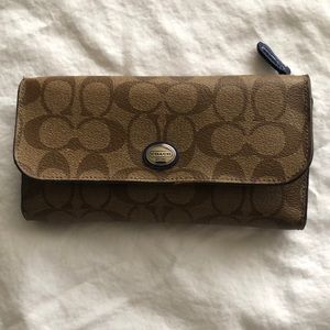 AUTHENTIC COACH WALLET
